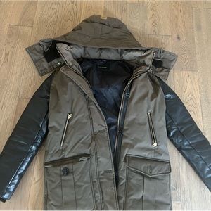 Mackage Winter Women’s Coat Size Small